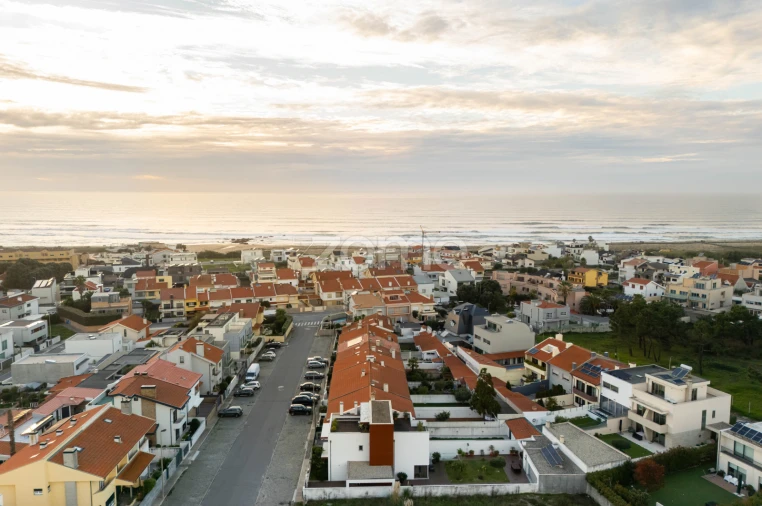 Moradia T3 para Venda em Perafita, Lavra e Santa Cruz do Bispo Foto 39