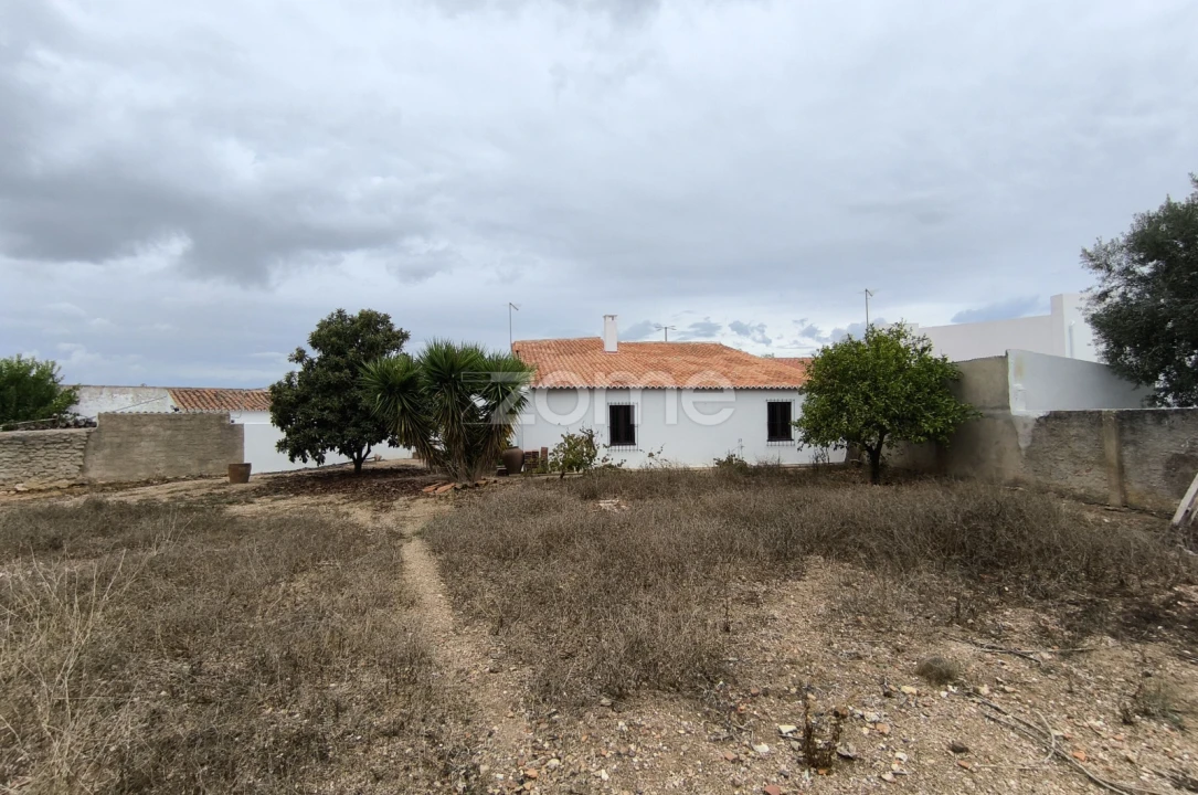 Moradia T3 para Venda em Santa Vitória e Mombeja Foto 1