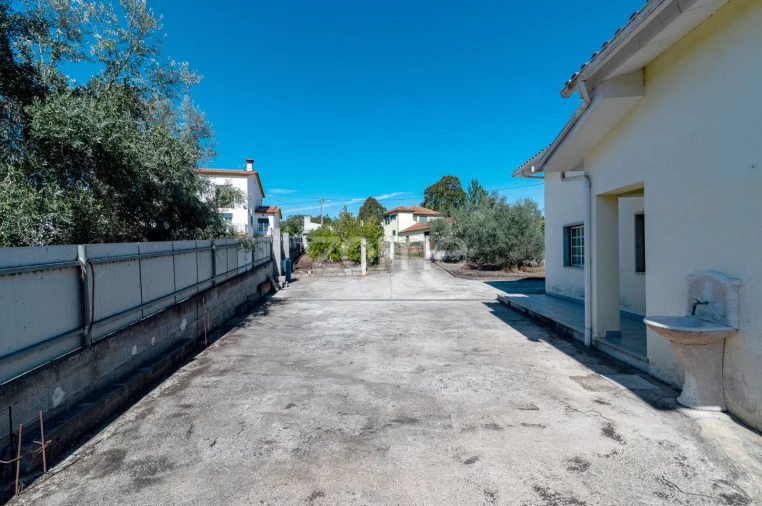 Moradia T3 para Venda em Semide e Rio Vide Foto 34