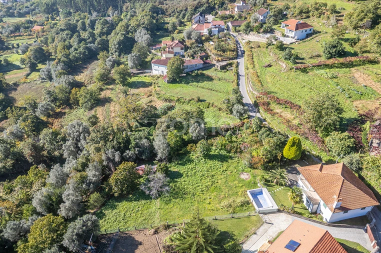 Terreno para Venda em Rebordões (Souto) Foto 9