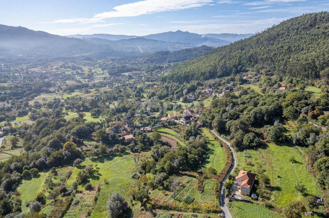 Terreno para Venda em Rebordões (Souto) Foto 13