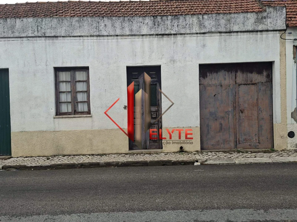 Moradia T3 para Venda em Almeirim Foto 1