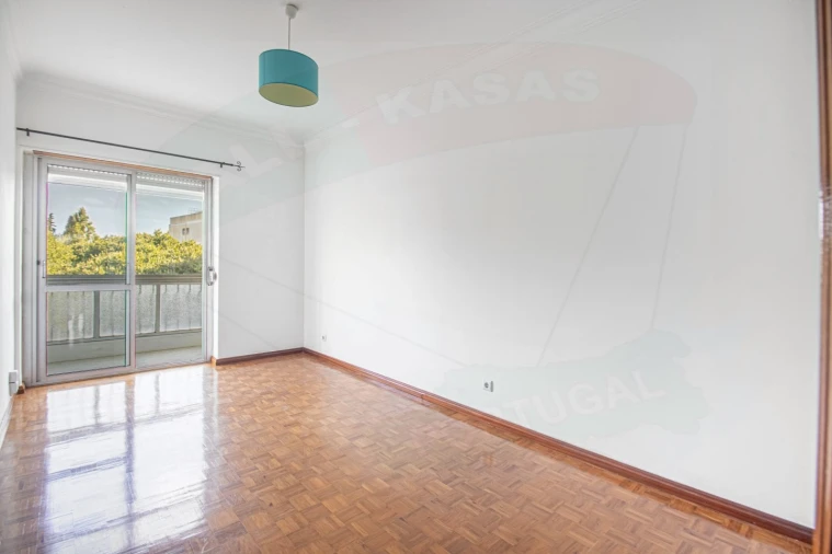 Apartamento T4 para Venda em Falagueira-Venda Nova Foto 4