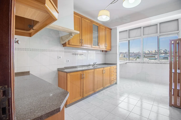 Apartamento T4 para Venda em Falagueira-Venda Nova Foto 10