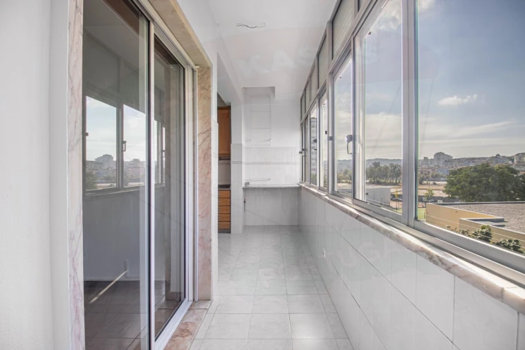 Apartamento T4 para Venda em Falagueira-Venda Nova Foto 13