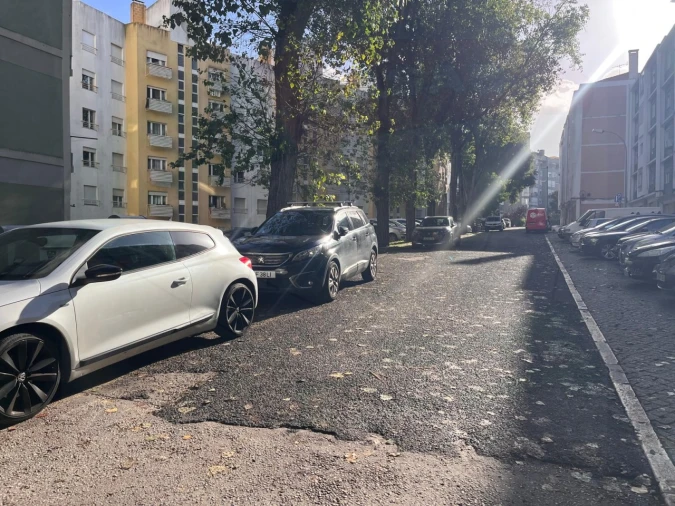 Apartamento T2 para Venda em Benfica Foto 13