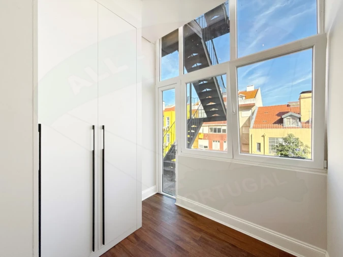 Apartamento T3 para Venda em Areeiro Foto 23