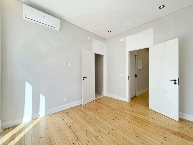 Apartamento T3 para Venda em Areeiro Foto 30