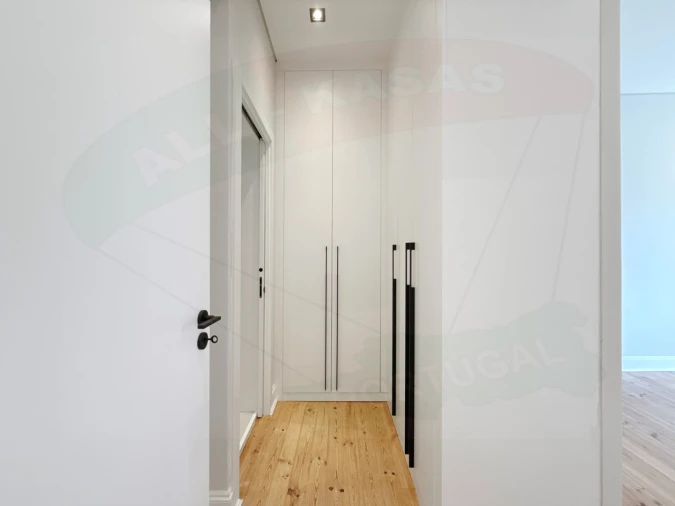 Apartamento T3 para Venda em Areeiro Foto 38