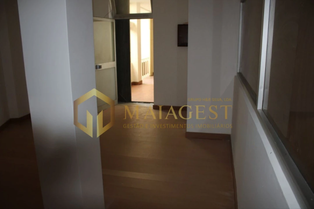 Escritório para Venda em Cedofeita, Santo Ildefonso, Sé, Miragaia, São Nicolau e Vitória Foto 2