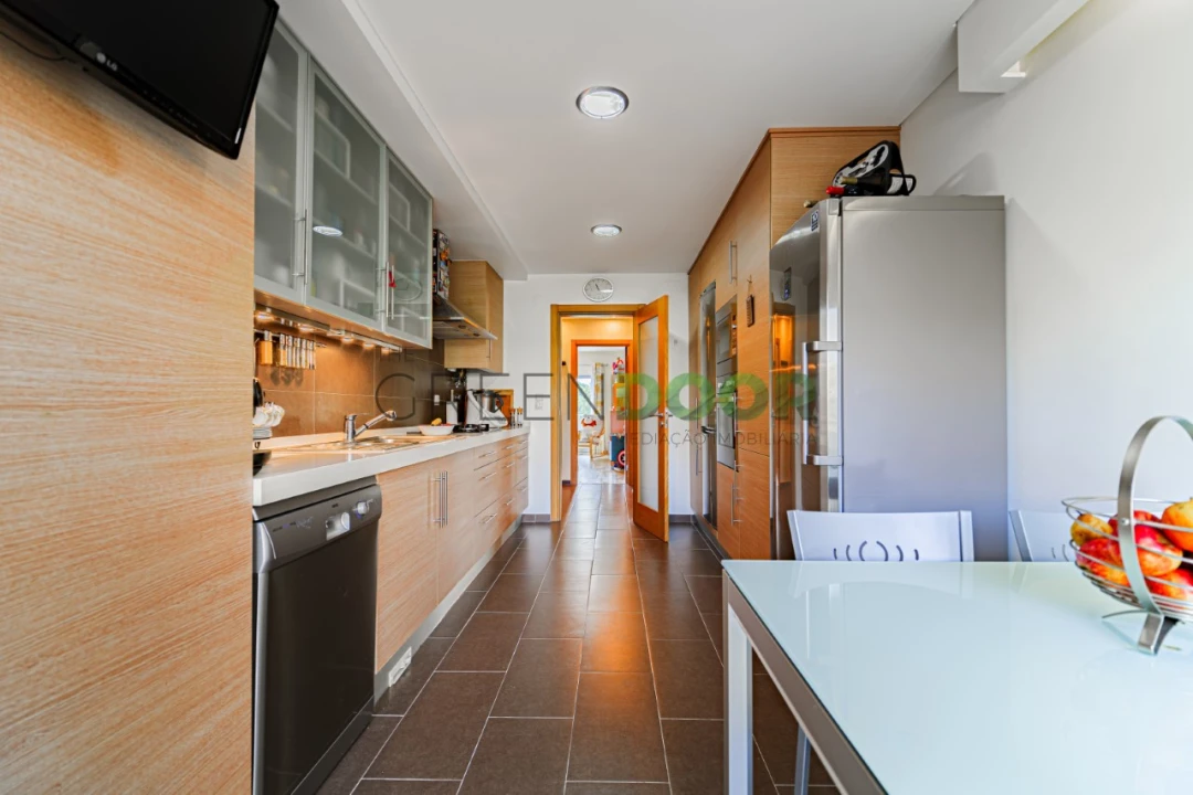 Apartamento T3 para Venda em Seixal, Arrentela e Aldeia de Paio Pires Foto 7