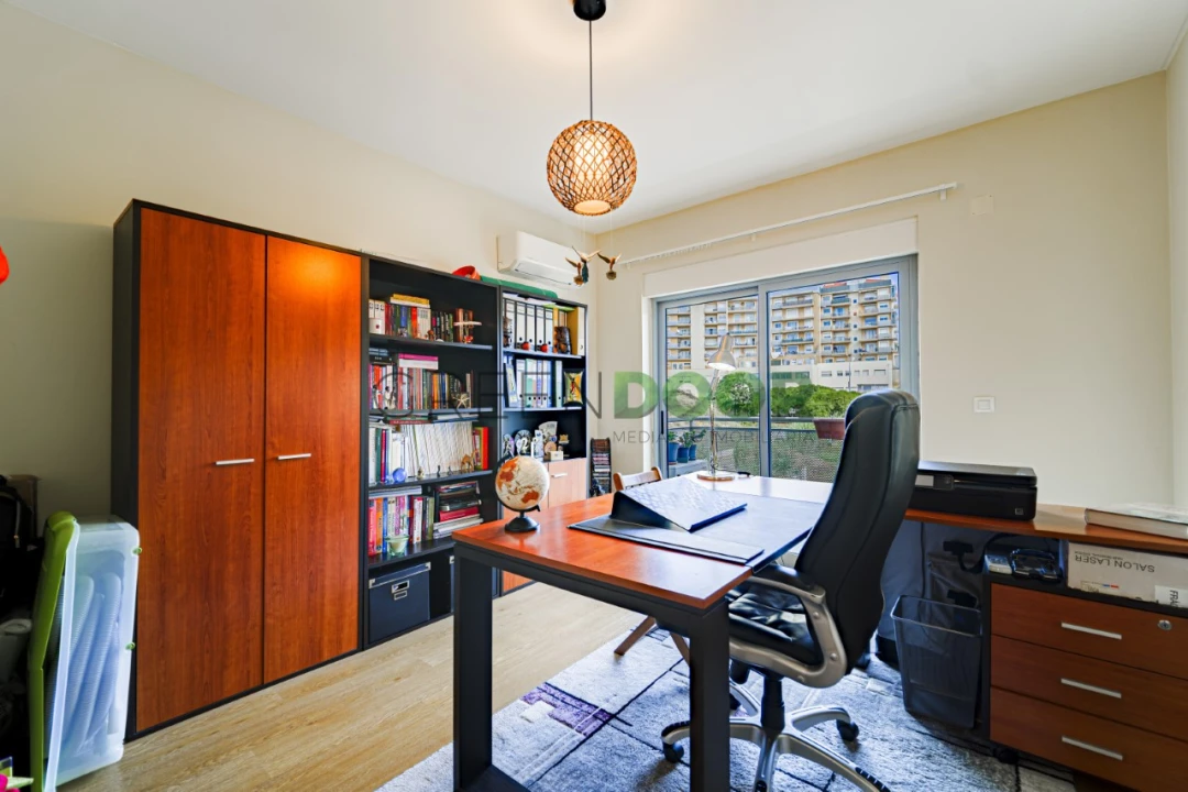 Apartamento T3 para Venda em Seixal, Arrentela e Aldeia de Paio Pires Foto 19