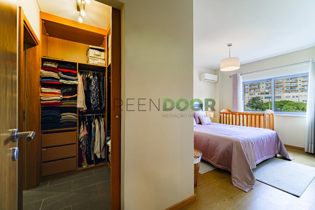 Apartamento T3 para Venda em Seixal, Arrentela e Aldeia de Paio Pires Foto 16