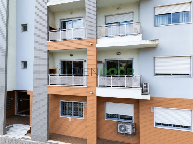 Apartamento T3 para Venda em Seixal, Arrentela e Aldeia de Paio Pires Foto 23