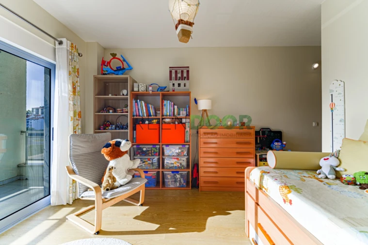 Apartamento T3 para Venda em Seixal, Arrentela e Aldeia de Paio Pires Foto 12