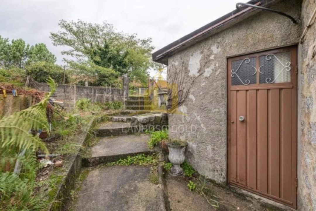 Moradia T2 para Venda em Taide Foto 5