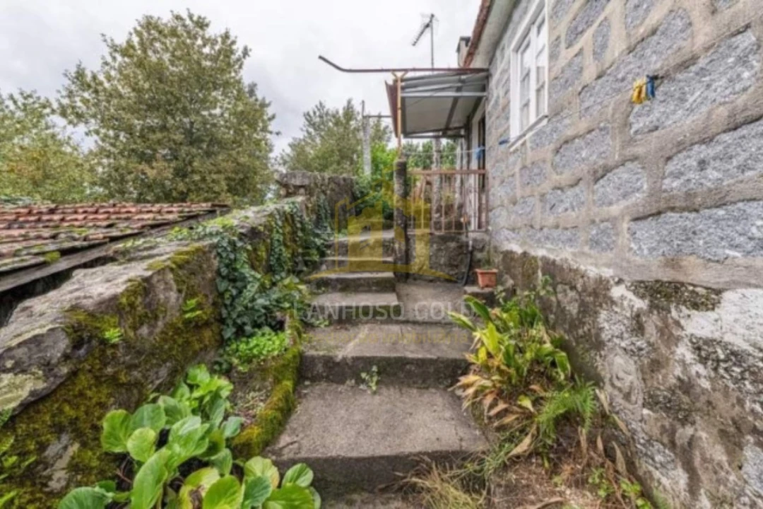 Moradia T2 para Venda em Taide Foto 6