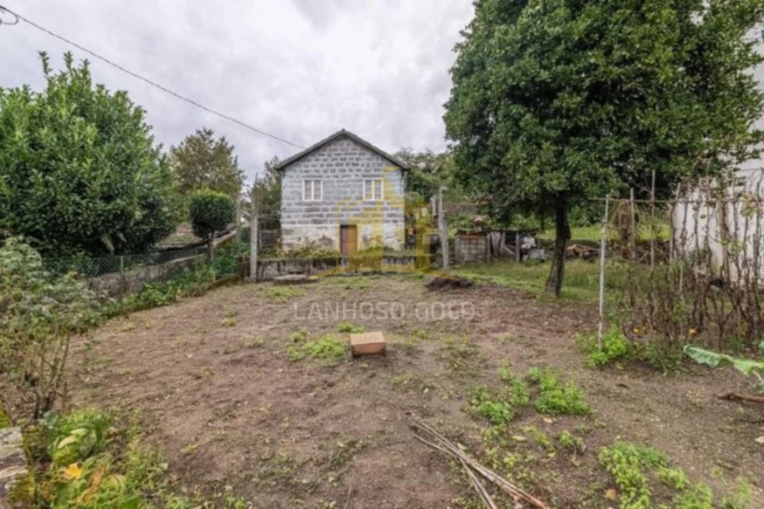 Moradia T2 para Venda em Taide Foto 7