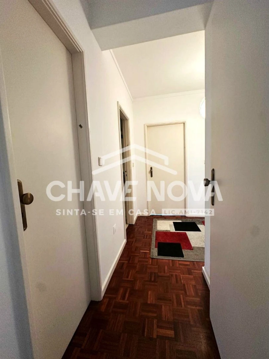 Apartamento T3 para Arrendamento em Arcozelo Foto 7