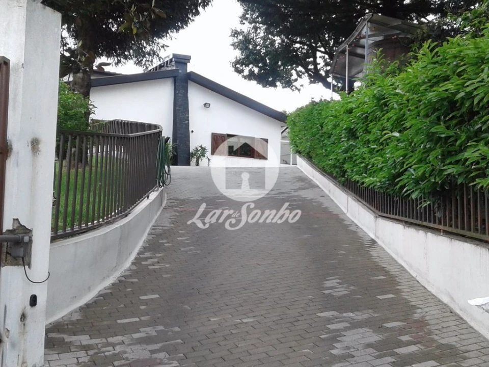 Moradia T4 para Venda em Figueiras e Covas Foto 1