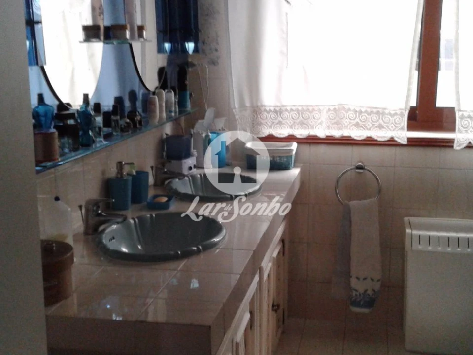 Moradia T4 para Venda em Figueiras e Covas Foto 18