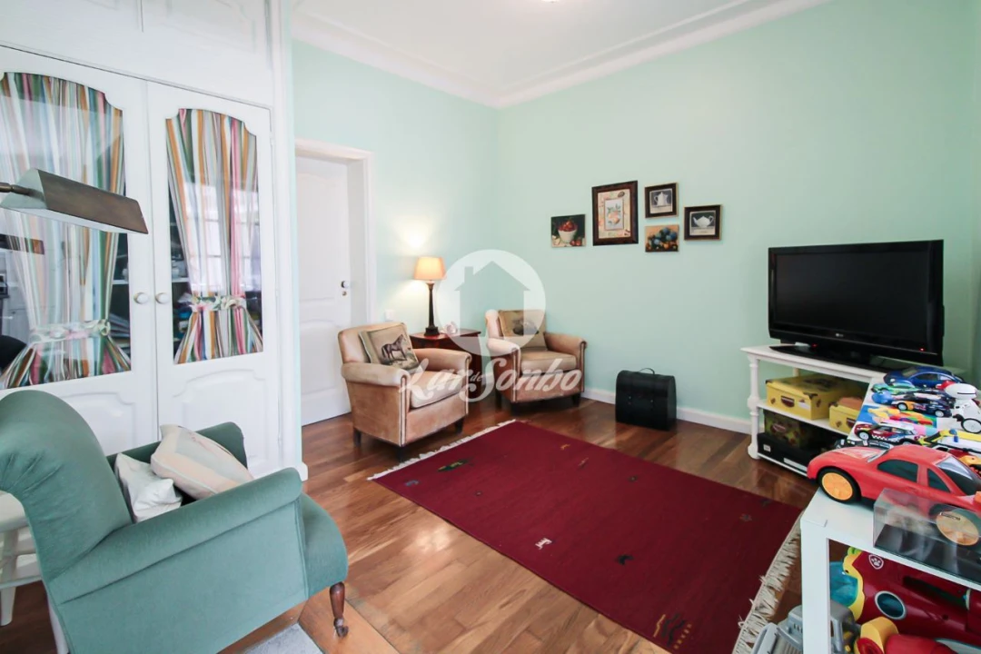 Moradia T5 para Venda em Gavião Foto 11