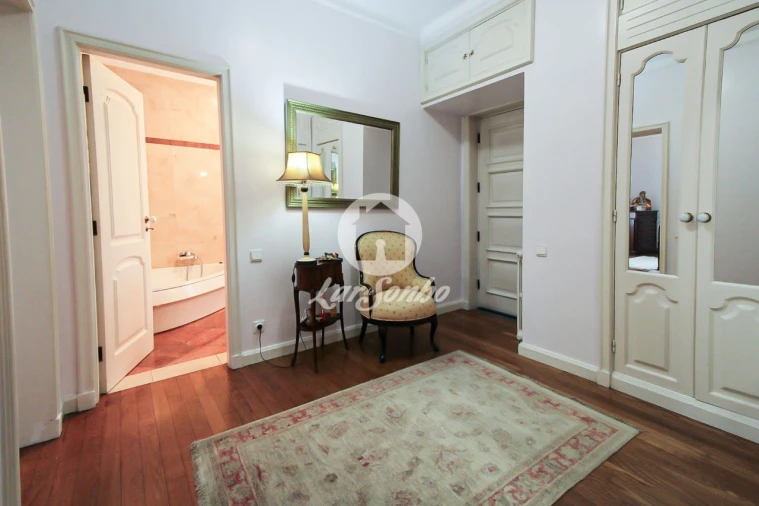 Moradia T5 para Venda em Gavião Foto 17