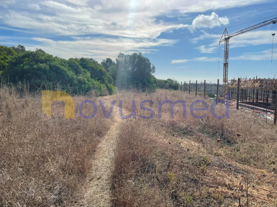 Terreno para Venda em Albufeira e Olhos de Água Foto 18