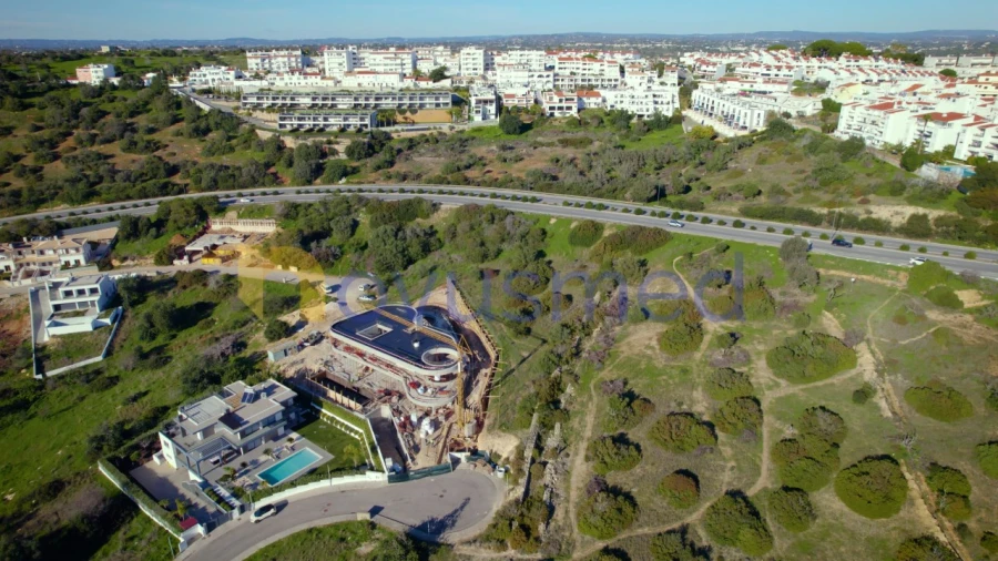Terreno para Venda em Albufeira e Olhos de Água Foto 2