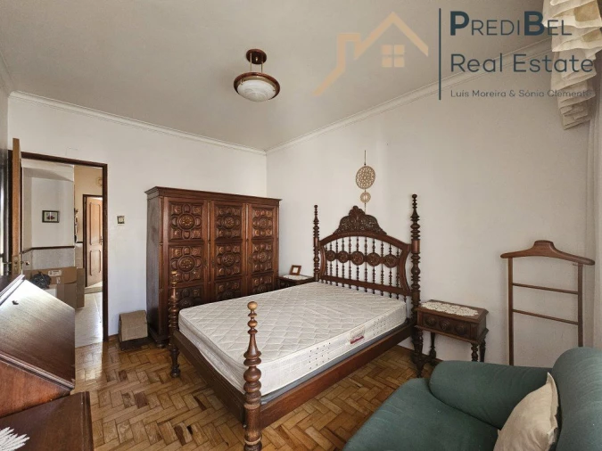 Apartamento T2 para Venda em Agualva e Mira-Sintra Foto 4