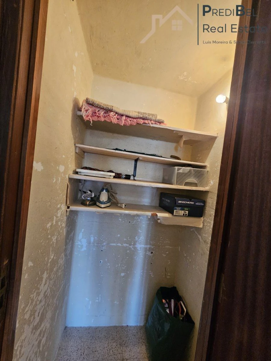 Apartamento T2 para Venda em Agualva e Mira-Sintra Foto 11