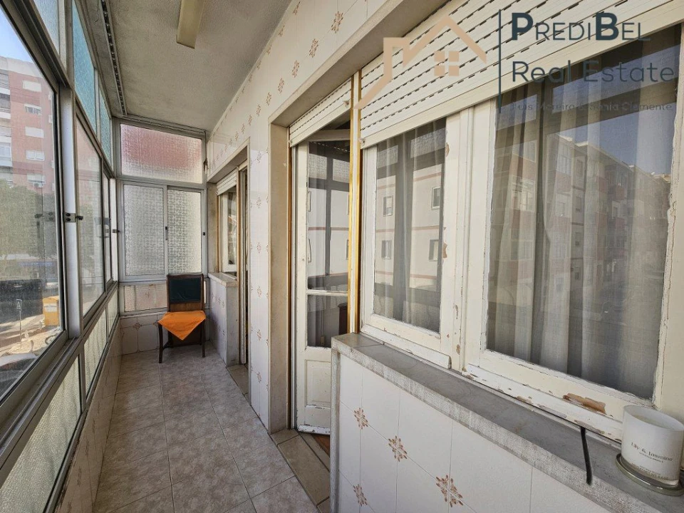 Apartamento T2 para Venda em Agualva e Mira-Sintra Foto 9