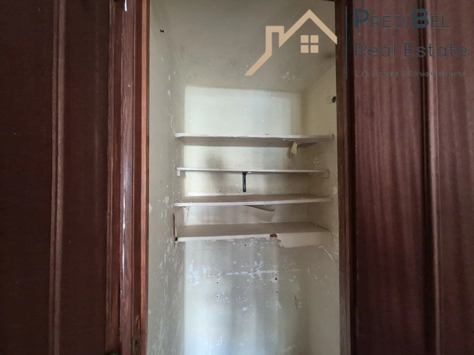 Apartamento T2 para Venda em Agualva e Mira-Sintra Foto 14