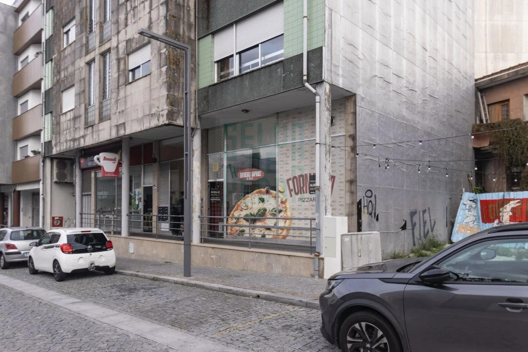 Loja para Venda em Paços de Ferreira Foto 1