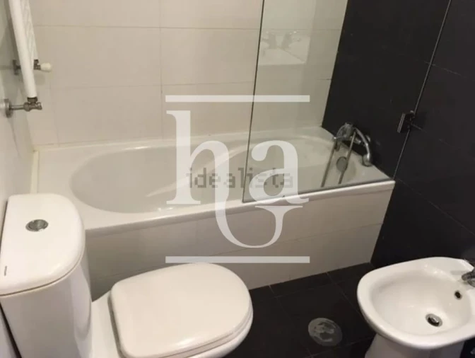 Apartamento T2 para Arrendamento em Cedofeita, Santo Ildefonso, Sé, Miragaia, São Nicolau e Vitória Foto 8