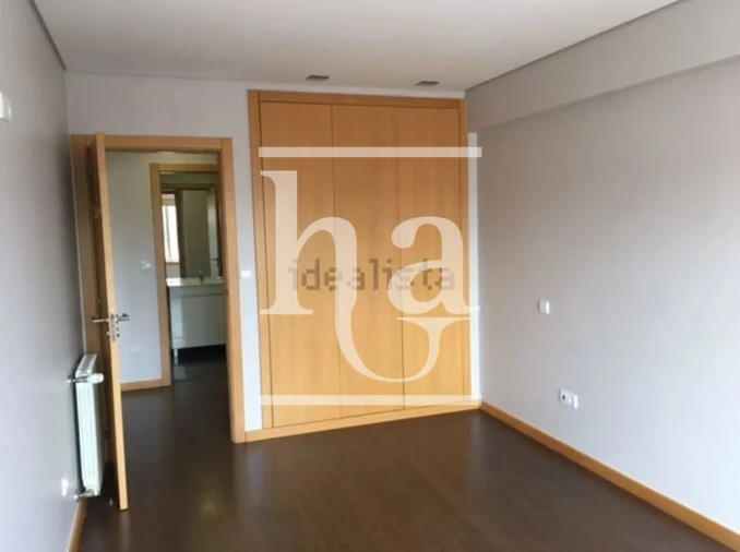 Apartamento T2 para Arrendamento em Cedofeita, Santo Ildefonso, Sé, Miragaia, São Nicolau e Vitória Foto 5