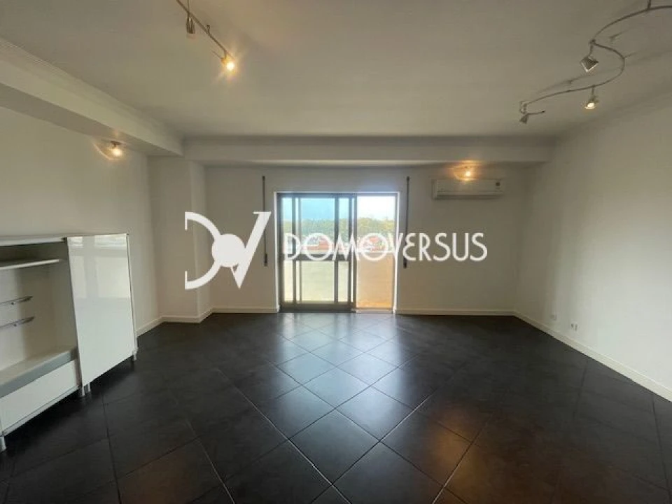 Apartamento T3 para Venda em São Mamede de Infesta e Senhora da Hora Foto 1