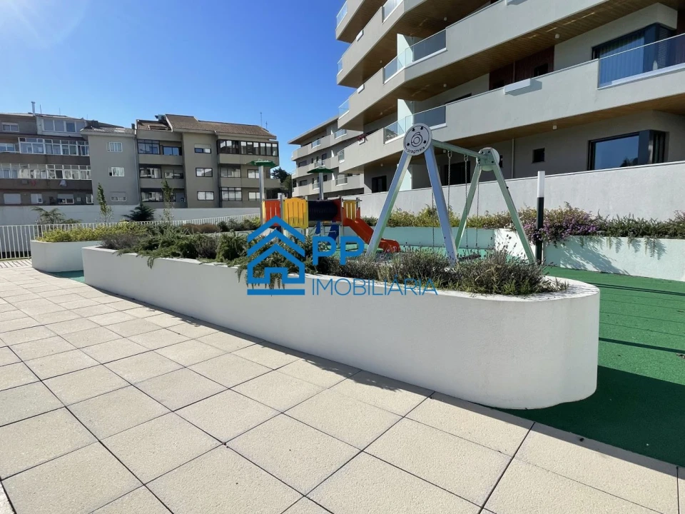 Apartamento T1 para Venda em Ramalde Foto 42