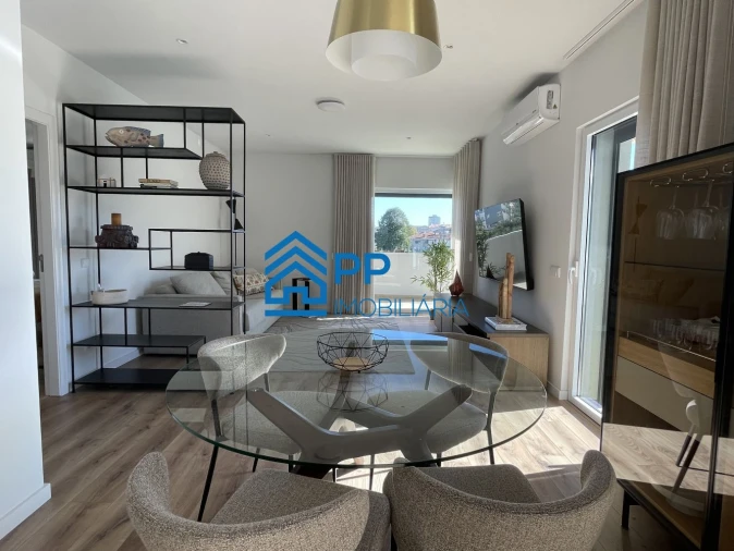 Apartamento T1 para Venda em Ramalde Foto 1