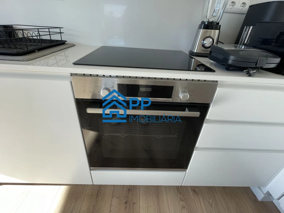 Apartamento T1 para Venda em Ramalde Foto 20