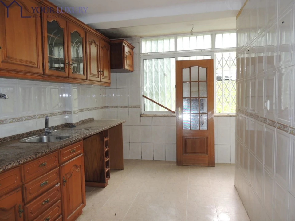 Apartamento T2 para Venda em Benfica Foto 2