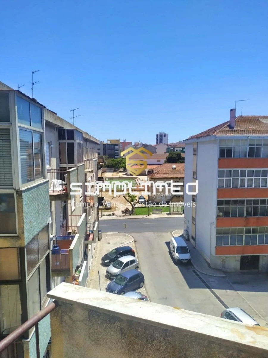 Apartamento T2 para Venda em Alto do Seixalinho, Santo André e Verderena Foto 2