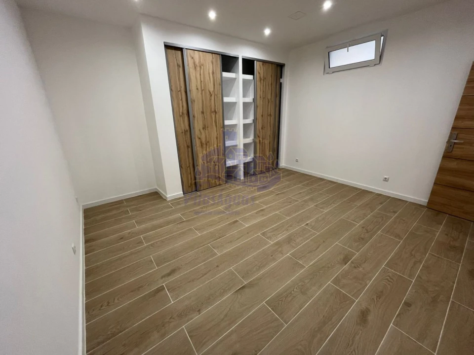 Apartamento T2 para Venda em Silves Foto 7