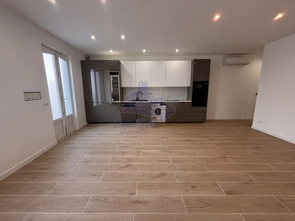 Apartamento T2 para Venda em Silves Foto 3