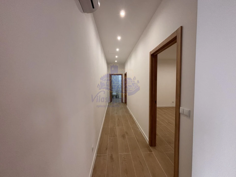 Apartamento T2 para Venda em Silves Foto 5