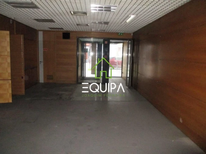 Loja para Venda em Paços de Ferreira Foto 12