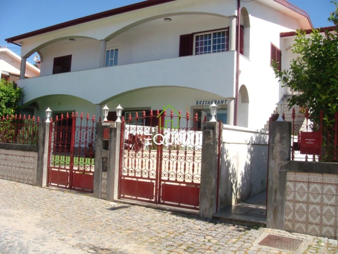 Moradia T9 para Venda em Lordelo Foto 10