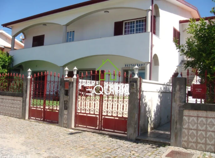 Moradia T9 para Venda em Lordelo Foto 5