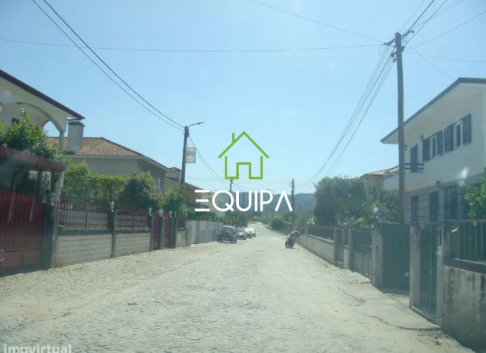 Moradia T9 para Venda em Lordelo Foto 2