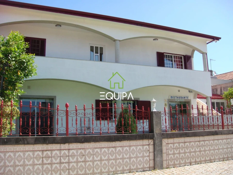 Moradia T9 para Venda em Lordelo Foto 21